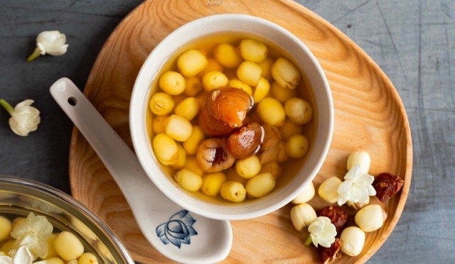 Sinh lý yếu ăn gì cho khỏe? - Hạt sen